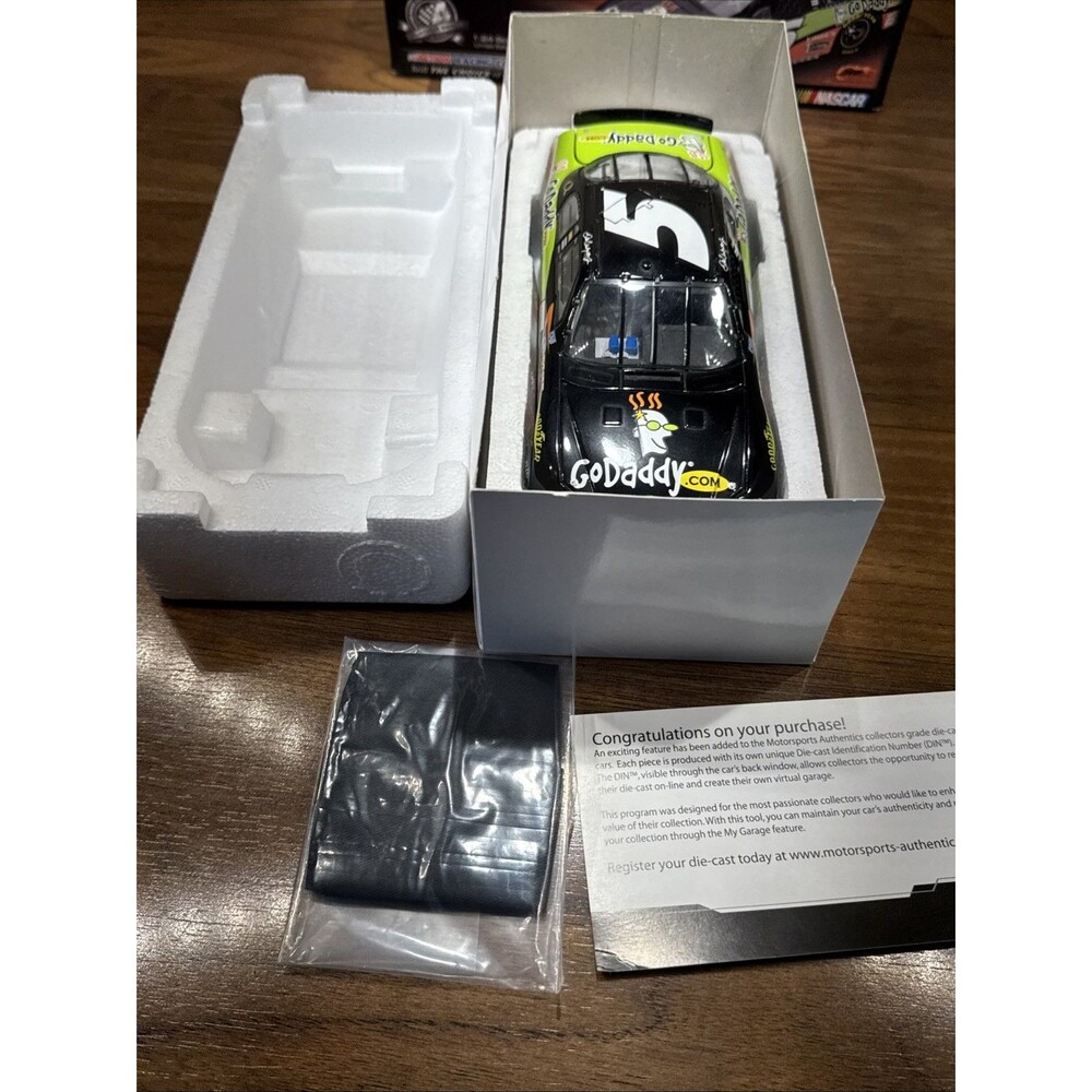 1:24 2008 ACTION #5 GODADDY.COM MONTE CARLO DALE EARNHARDT JR 1 Of 6,770 - Picture 10 of 15